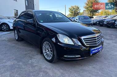 Седан Mercedes-Benz E-Class 2012 в 