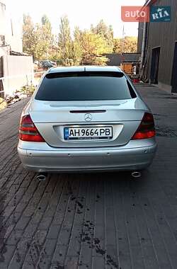 Седан Mercedes-Benz E-Class 2002 в 