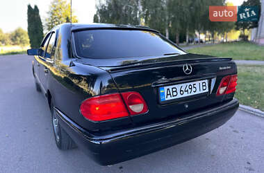 Седан Mercedes-Benz E-Class 1996 в 