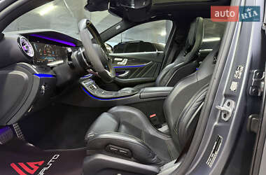 Седан Mercedes-Benz E-Class 2018 в 