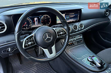 Седан Mercedes-Benz E-Class 2019 в 