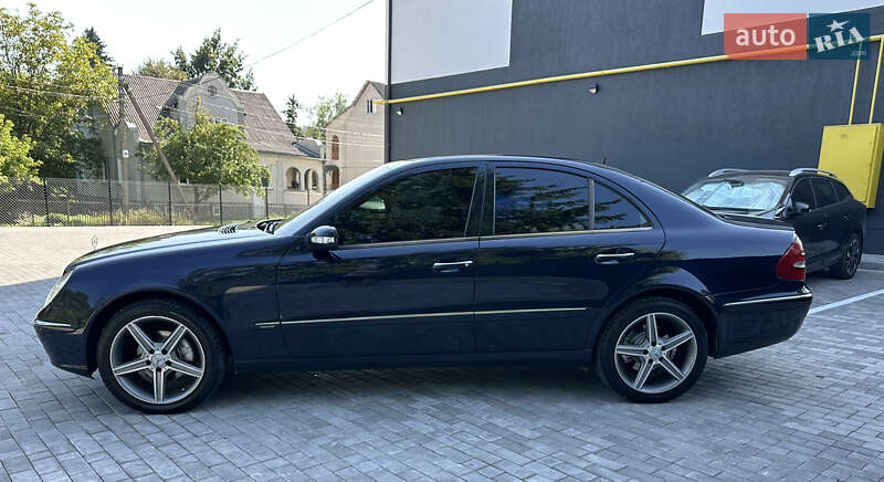 Седан Mercedes-Benz E-Class 2005 в Кременце