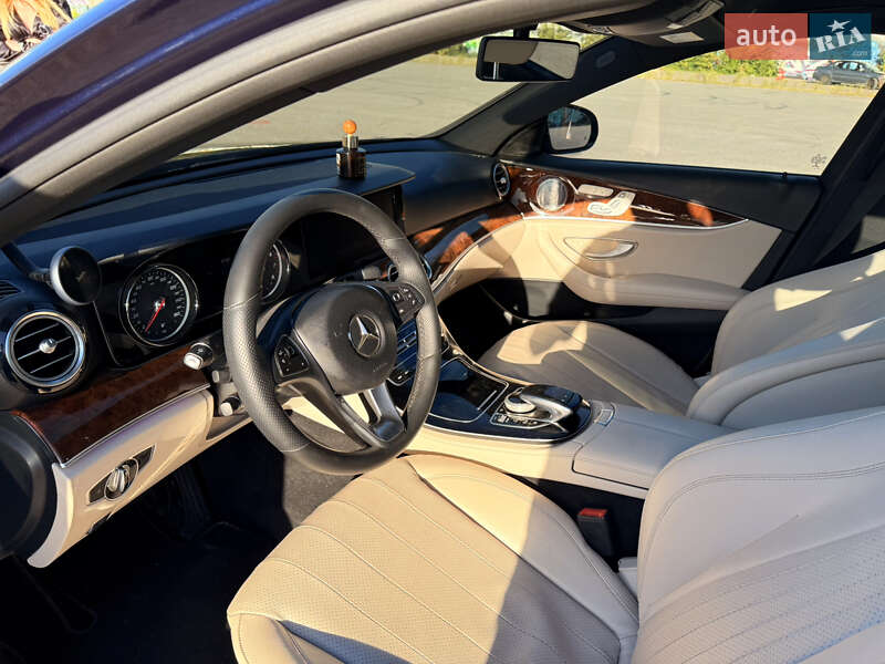 Седан Mercedes-Benz E-Class 2016 в Києві фото 11 Седан Mercedes-Benz E-Class 2016 в Києві