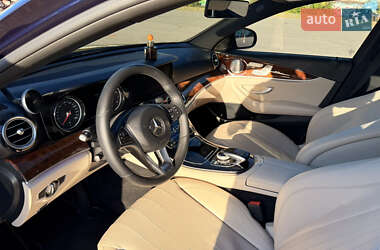 Седан Mercedes-Benz E-Class 2016 в 