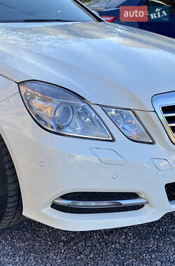 Седан Mercedes-Benz E-Class 2012 в 