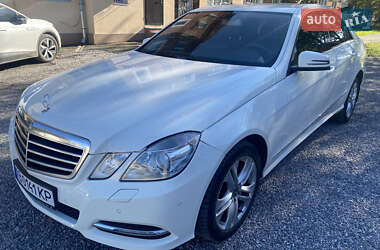 Седан Mercedes-Benz E-Class 2012 в 