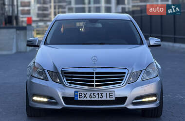 Седан Mercedes-Benz E-Class 2011 в 