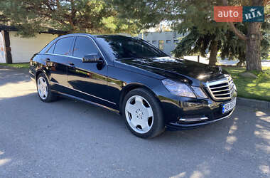 Седан Mercedes-Benz E-Class 2011 в 
