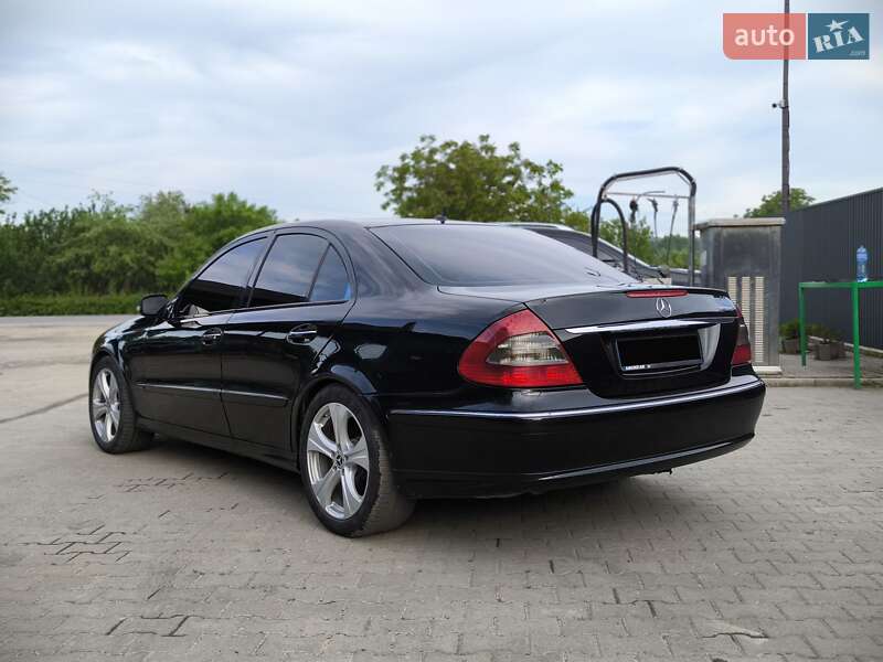 Седан Mercedes-Benz E-Class 2007 в Ивано-Франковске