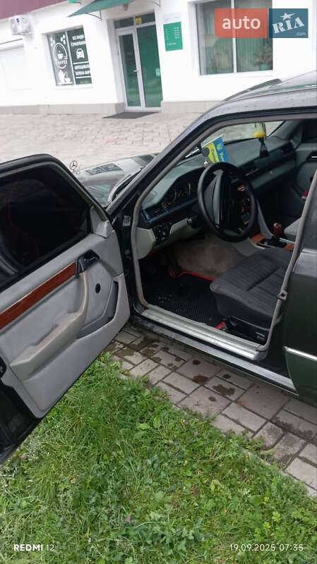 Седан Mercedes-Benz E-Class 1994 в Черновцах фото 7 Седан Mercedes-Benz E-Class 1994 в Черновцах