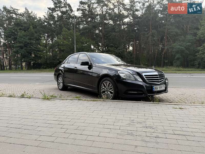 Mercedes-Benz E-Class 2012