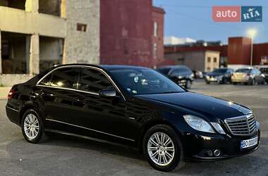 Седан Mercedes-Benz E-Class 2009 в 