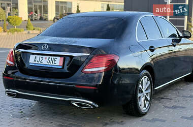 Седан Mercedes-Benz E-Class 2017 в 
