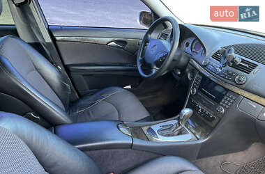 Седан Mercedes-Benz E-Class 2003 в 