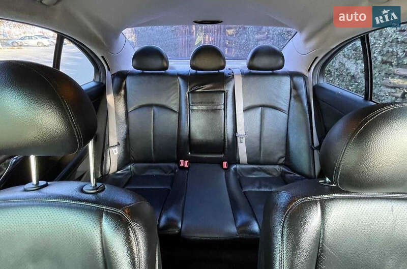 Седан Mercedes-Benz E-Class 2003 в Одессе