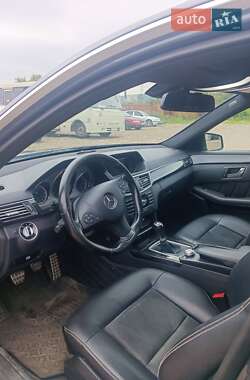 Седан Mercedes-Benz E-Class 2011 в 