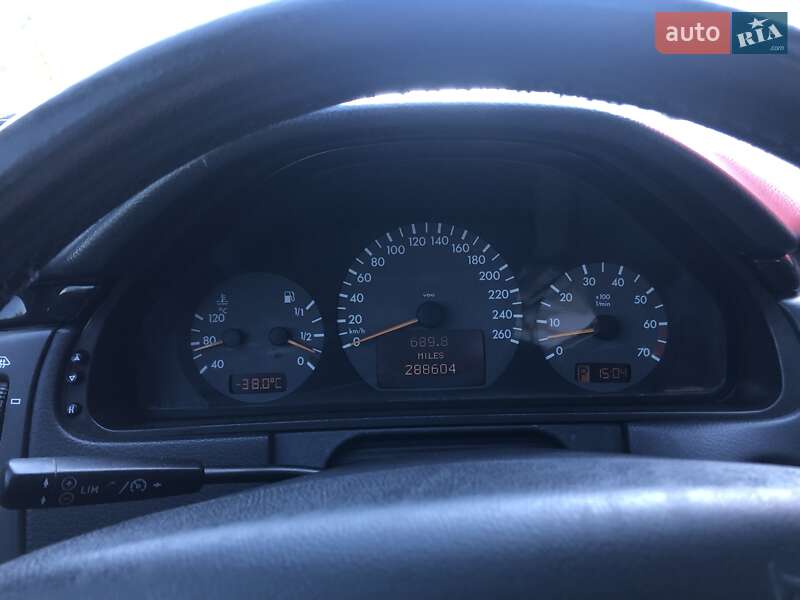Седан Mercedes-Benz E-Class 2000 в Калуше