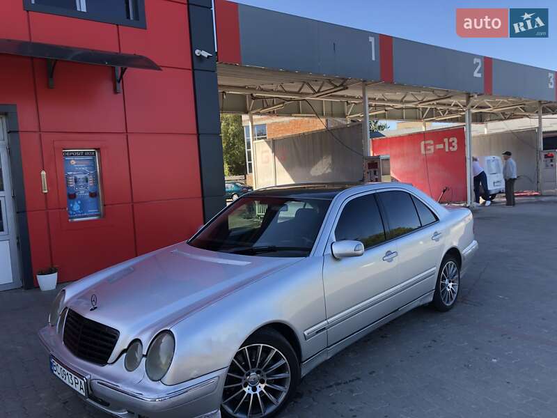 Седан Mercedes-Benz E-Class 2000 в Калуше