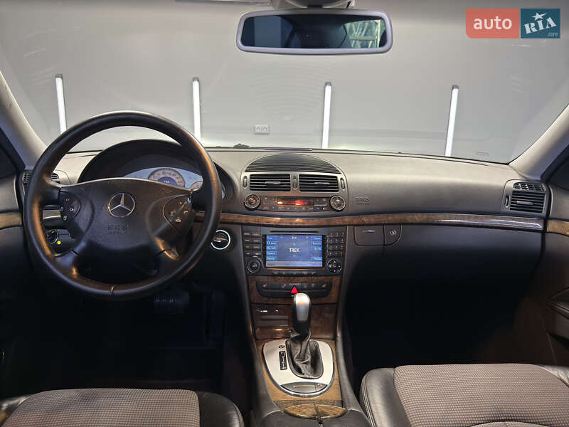 Седан Mercedes-Benz E-Class 2004 в Вараші фото 23 Седан Mercedes-Benz E-Class 2004 в Вараші