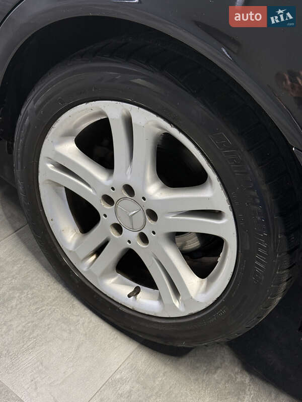 Седан Mercedes-Benz E-Class 2004 в Вараші фото 59 Седан Mercedes-Benz E-Class 2004 в Вараші