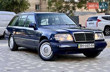 Универсал Mercedes-Benz E-Class 1987 в 