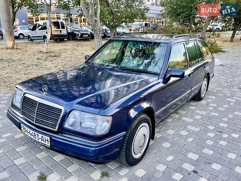 Универсал Mercedes-Benz E-Class 1987 в 