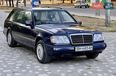 Универсал Mercedes-Benz E-Class 1987 в 