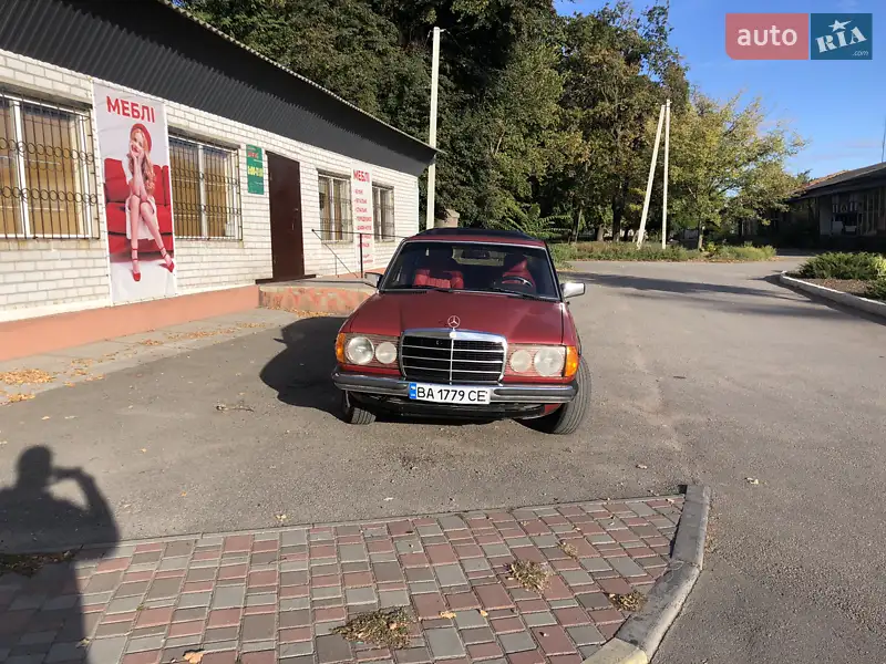 Mercedes-Benz E-Class 1983
