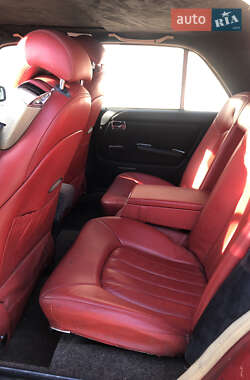 Седан Mercedes-Benz E-Class 1983 в 