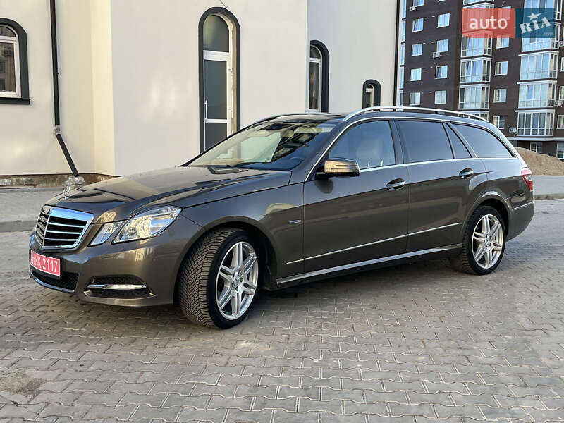 Mercedes-Benz E-Class 2011