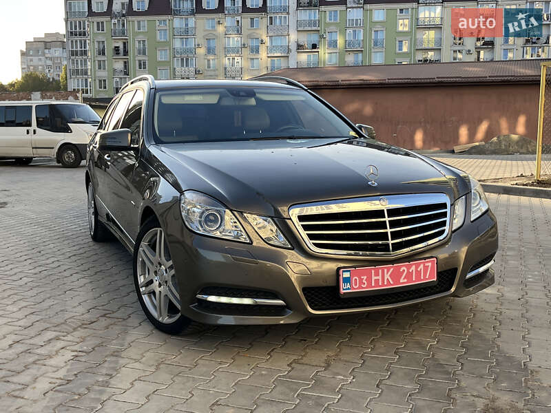 Универсал Mercedes-Benz E-Class 2011 в Хмельницком фото 4 Универсал Mercedes-Benz E-Class 2011 в Хмельницком
