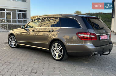 Универсал Mercedes-Benz E-Class 2011 в 