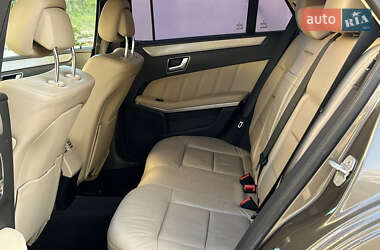 Универсал Mercedes-Benz E-Class 2011 в 
