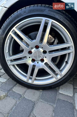 Купе Mercedes-Benz E-Class 2012 в 