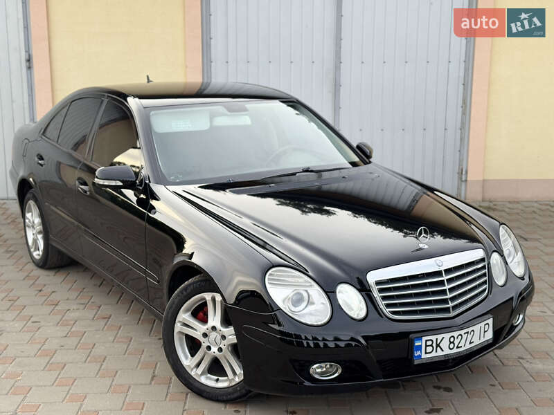 Седан Mercedes-Benz E-Class 2007 в Сарнах