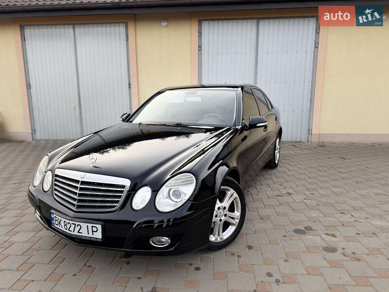 Седан Mercedes-Benz E-Class 2007 в Сарнах