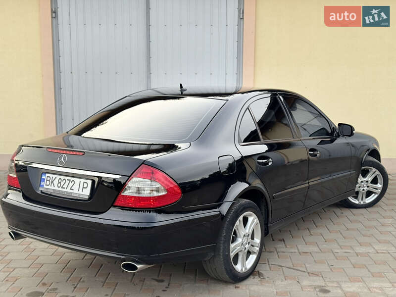 Седан Mercedes-Benz E-Class 2007 в Сарнах