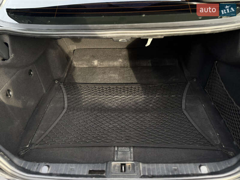 Седан Mercedes-Benz E-Class 2007 в Сарнах