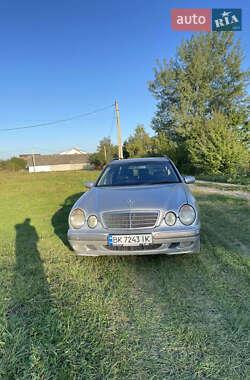 Универсал Mercedes-Benz E-Class 2001 в 