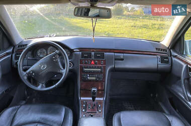 Универсал Mercedes-Benz E-Class 2001 в 