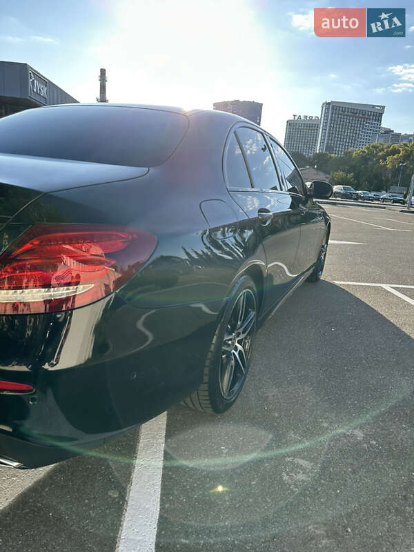 Седан Mercedes-Benz E-Class 2019 в Киеве
