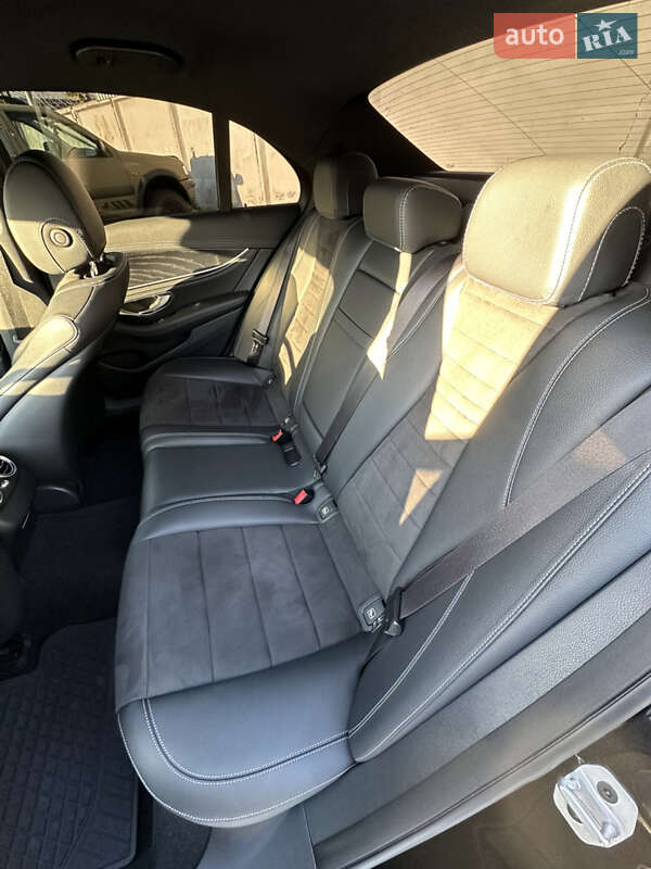 Седан Mercedes-Benz E-Class 2019 в Киеве