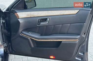 Седан Mercedes-Benz E-Class 2011 в 