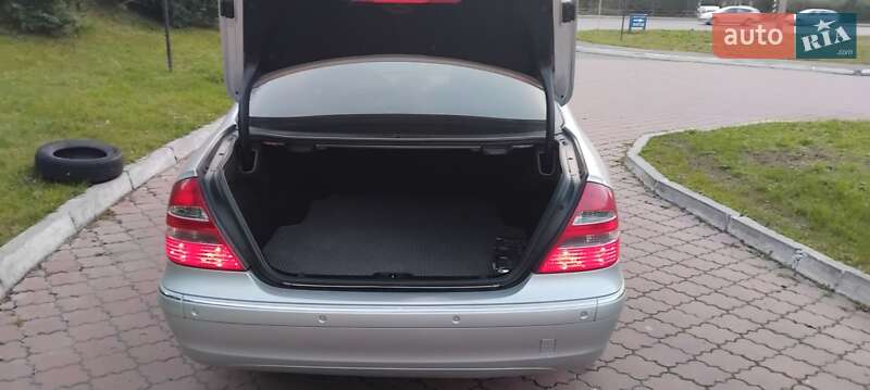 Седан Mercedes-Benz E-Class 2005 в Луцьку