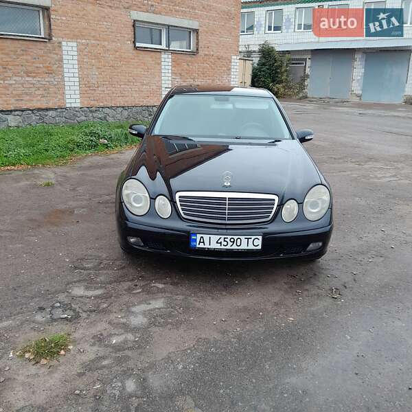 Mercedes-Benz E-Class 2005