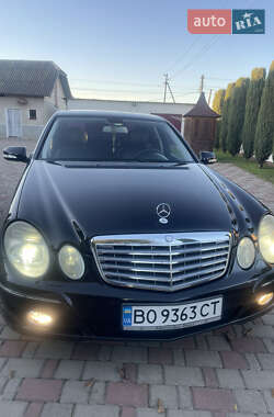 Седан Mercedes-Benz E-Class 2008 в 