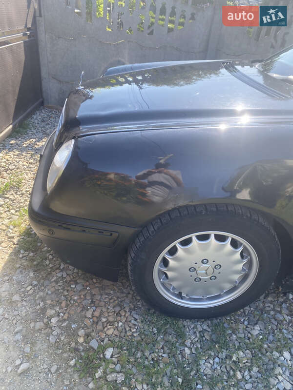 Седан Mercedes-Benz E-Class 1996 в Ивано-Франковске