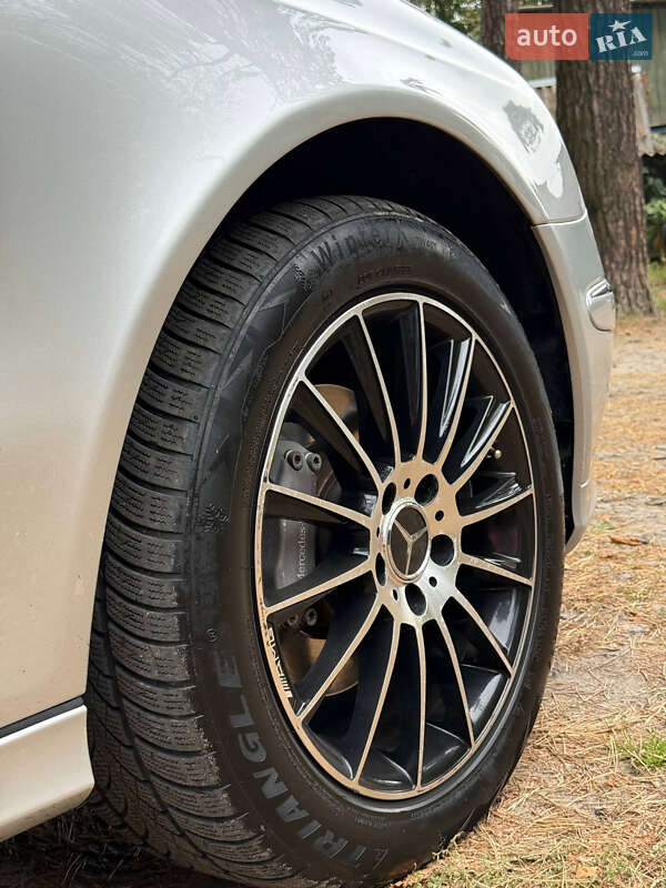 Седан Mercedes-Benz E-Class 2003 в Броварах