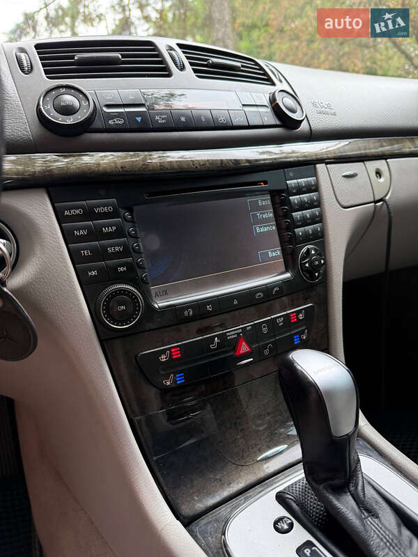 Седан Mercedes-Benz E-Class 2003 в Броварах