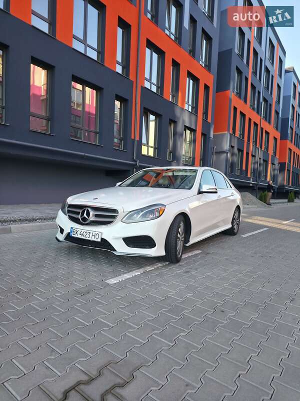 Седан Mercedes-Benz E-Class 2015 в Рівному